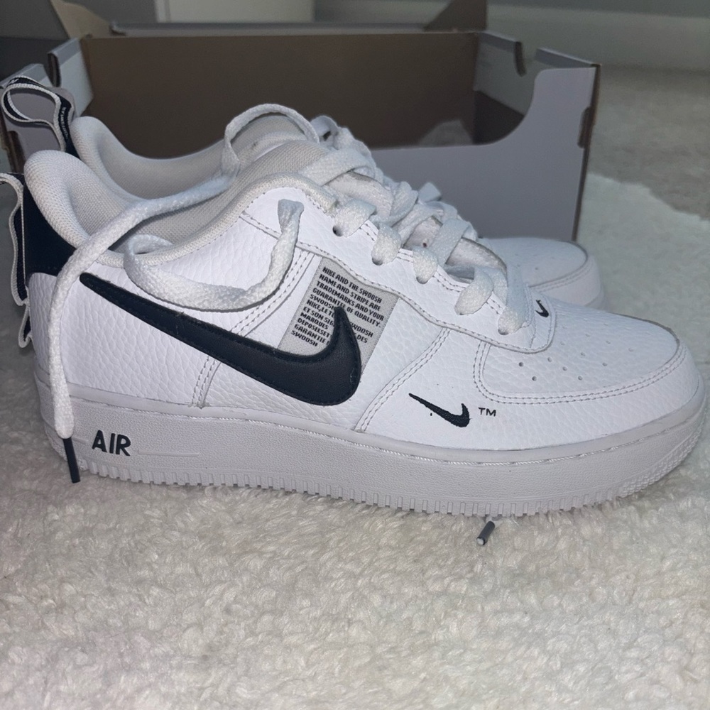 Nike Air Force 1 LV8 Utility